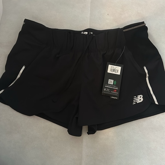 New Balance black running shorts with inner lining drawstring size medium - Picture 1 of 7